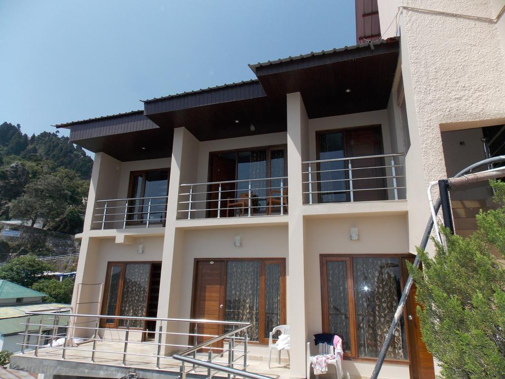 Valley View Hotel Мусори Стая снимка