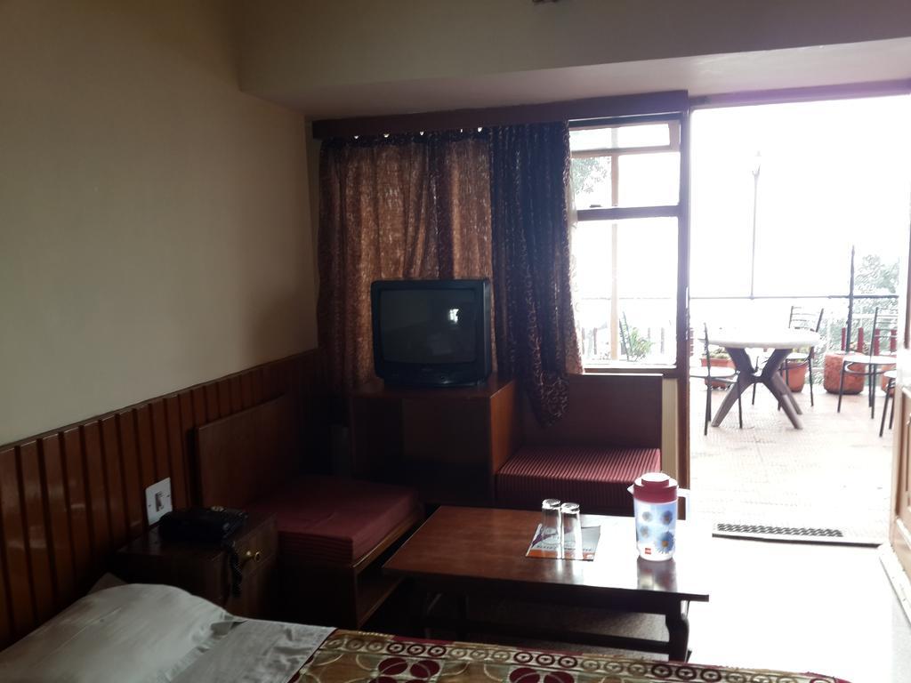 Valley View Hotel Мусори Екстериор снимка
